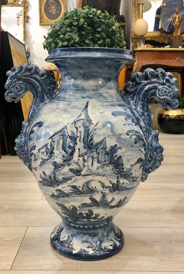 Italian Florentine ceramic vase