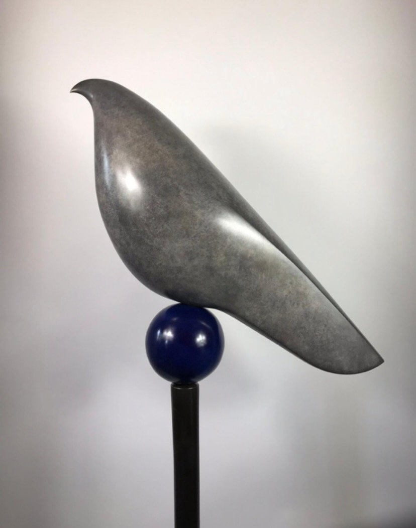 Aderyn (bird on stand)